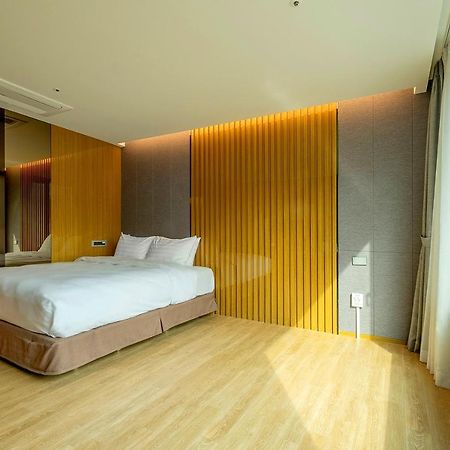 Jeongseon Intoraon Hotel Экстерьер фото