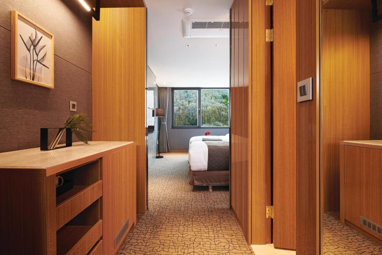 Jeongseon Intoraon Hotel Экстерьер фото