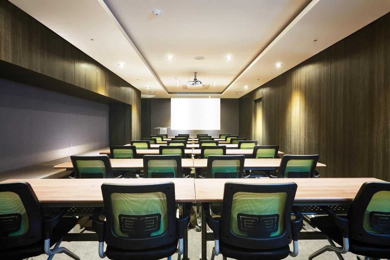 Jeongseon Intoraon Hotel Экстерьер фото